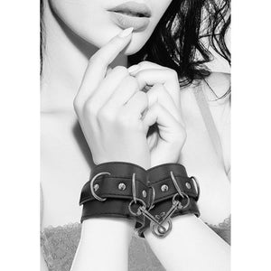 Bonded Leather Hand or Ankle Cuffs - EroticToyzProducten,Toys,Fetish,Boeien,Enkelboeien,Handboeien,,GeslachtsneutraalOuch! by Shots