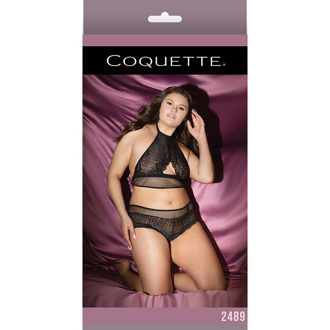 Fishnet Halter Top and Booty Shorts - Plus Size - EroticToyzProducten,Lingerie,Lingerie voor Haar,2 - Delige Set,Queen size,Outlet,,VrouwelijkCoquette