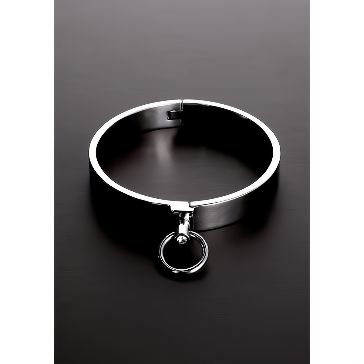 'Stijlvolle RVS Halsband met Edelstenen en O - Ring - US Maat 16 / EU Maat 44' - EroticToyzRiem HalsbandenSteel by Shots